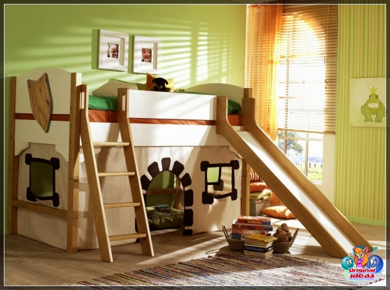 Cama para la habitación de un niño Cama para la habitación de un niño