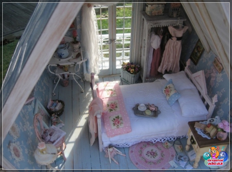 Shabby chic blue and pink