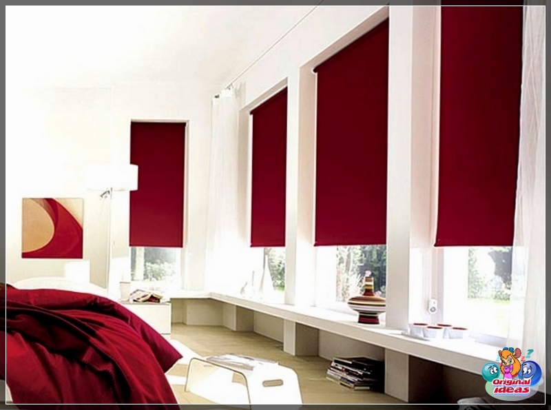 Roller blinds in the office