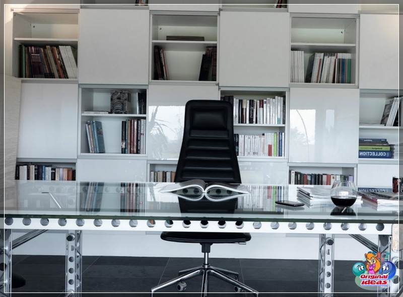 Contrast in the office photo