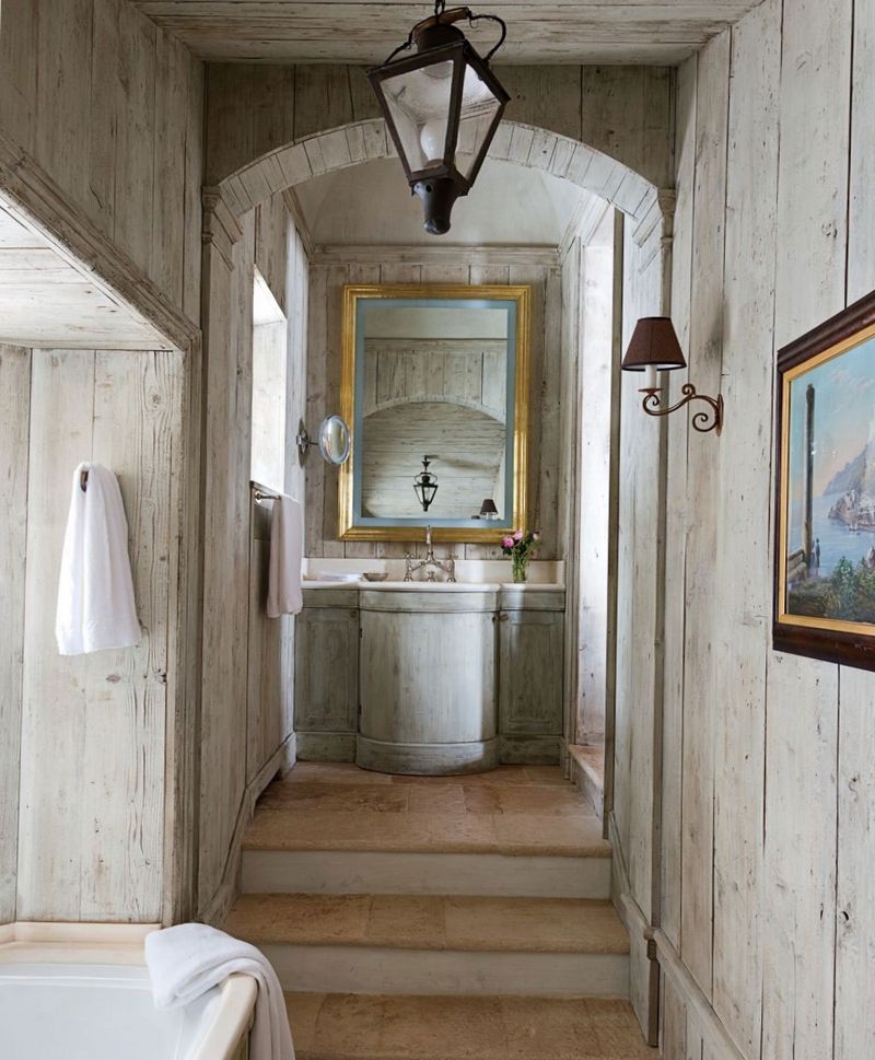 bathroom bathroom