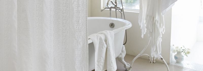 bathroom bathroom