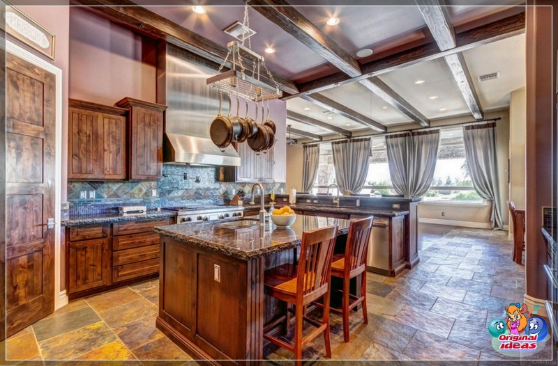 Hermosas cortinas en la cocina