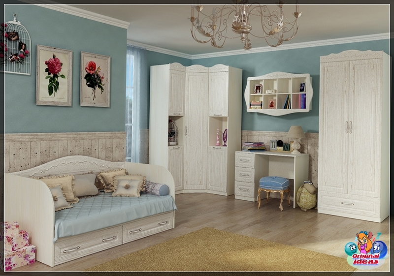 nursery Furniture with art painting looks very nice