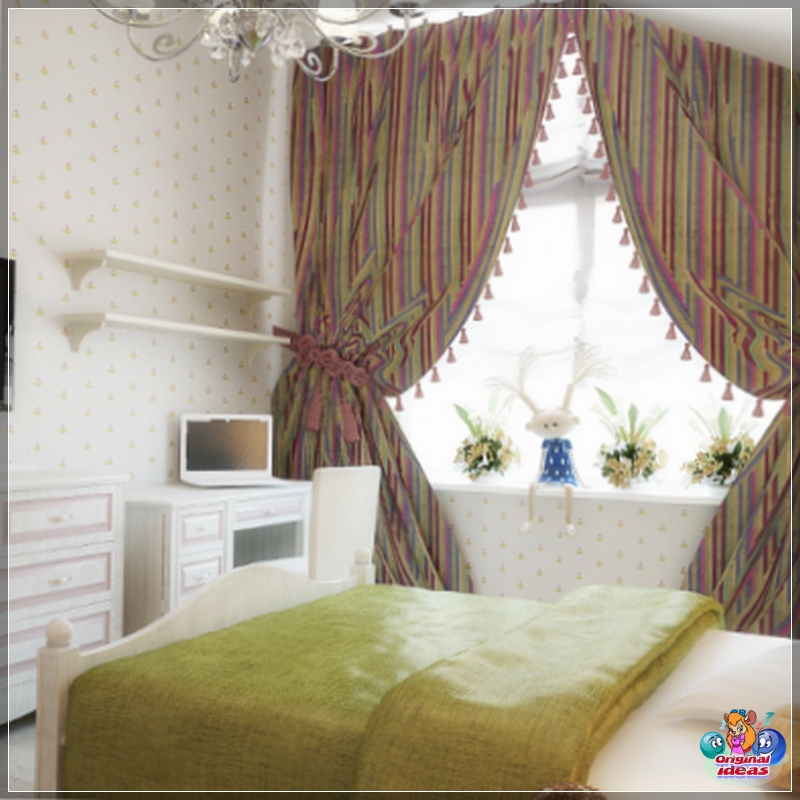 Jasne łóżko dla dziewczynki