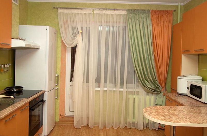 Long tulle for the kitchen