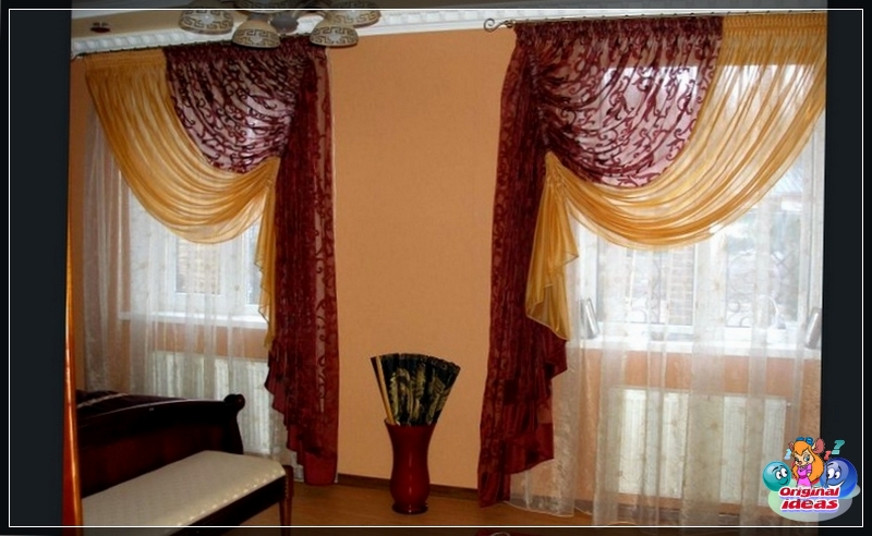 Blaue Vorhänge im Schlafzimmer