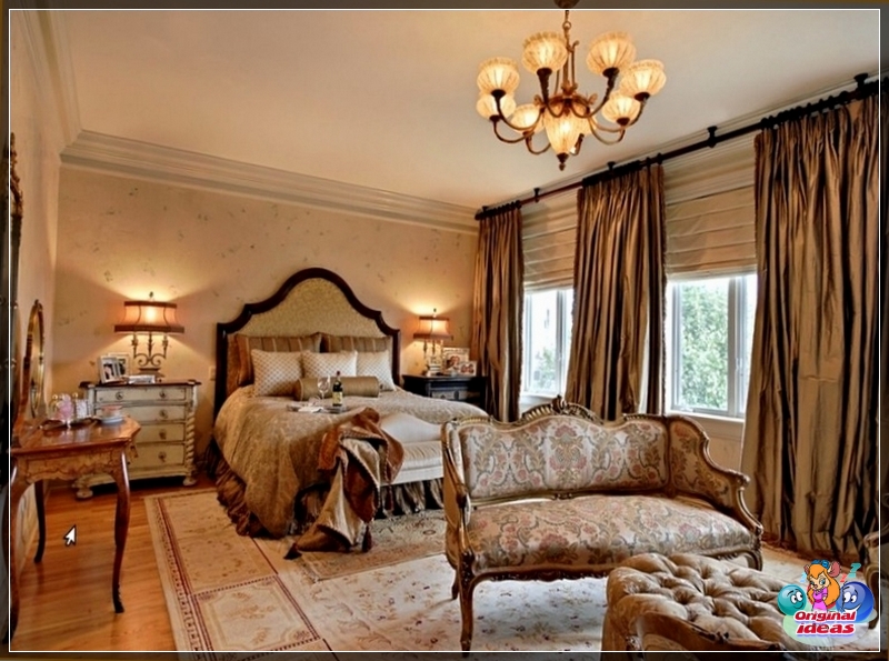 Pale green curtains in the bedroom