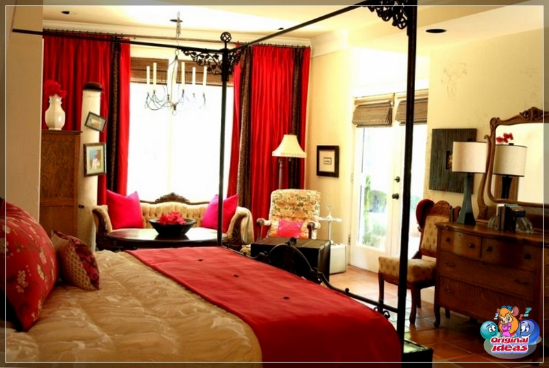 red curtains in the interior of the bedroom