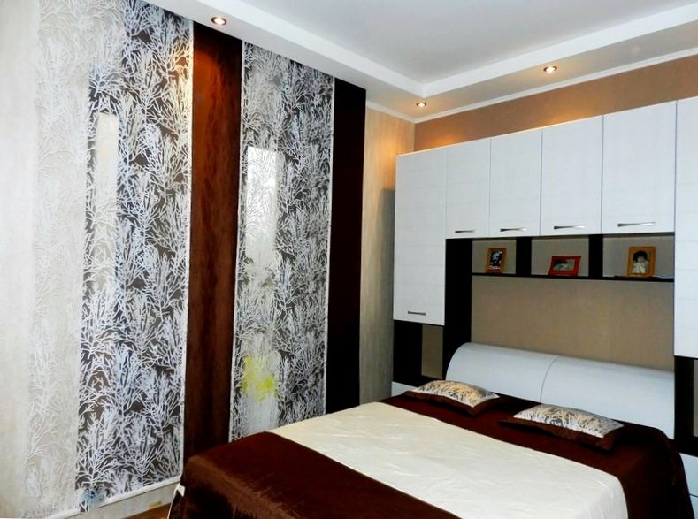 Japanese curtains in the interior