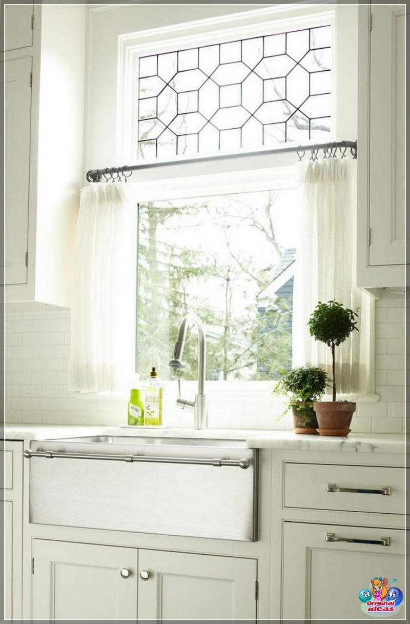 cortina Las cortinas ligeras sirven como una función decorativa en lugar de un protector solar