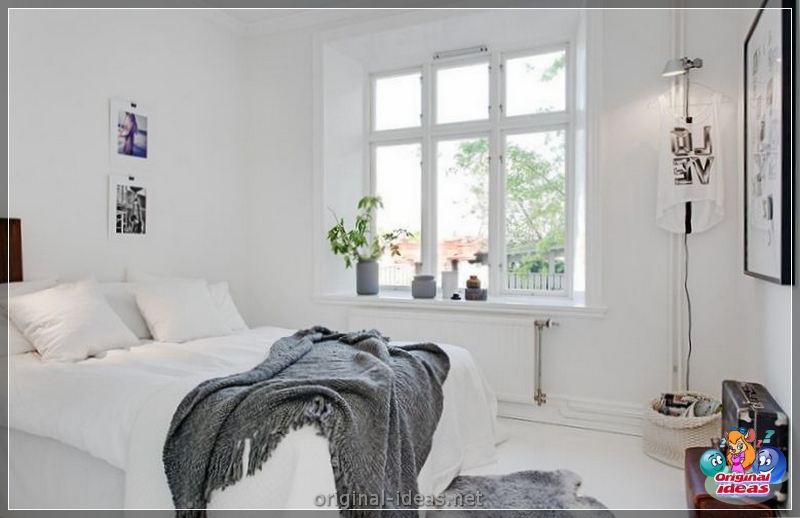 O interior do quarto no estilo escandinavo 2023: novos itens, com papel de parede, em tons cinzentos, com móveis brancos, fotos reais (interior) O interior do quarto no estilo escandinavo 2023: novos itens, com papel de parede, em tons cinzentos, com móveis brancos, fotos reais