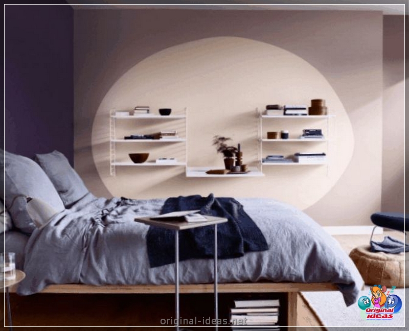 O interior do quarto no estilo escandinavo 2023: novos itens, com papel de parede, em tons cinzentos, com móveis brancos, fotos reais (interior) O interior do quarto no estilo escandinavo 2023: novos itens, com papel de parede, em tons cinzentos, com móveis brancos, fotos reais