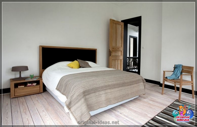 O interior do quarto no estilo escandinavo 2023: novos itens, com papel de parede, em tons cinzentos, com móveis brancos, fotos reais (escandinavo) O interior do quarto no estilo escandinavo 2023: novos itens, com papel de parede, em tons cinzentos, com móveis brancos, fotos reais