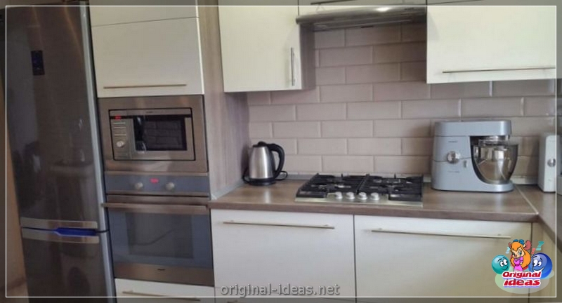 Cuisine en haute technologie 2023 Style dans un petit appartement: caractéristiques de conception, idées de design d'intérieur modernes, vraies photos (technologie) Cuisine en haute technologie 2023 Style dans un petit appartement: caractéristiques de conception, idées de design d'intérieur modernes, vraies photos