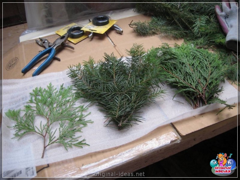 Árboles de Navidad en la pared con tus propias manos: Foto Cómo hacer un árbol de Navidad desde guirnaldas, ramas, tablas, bastidores, papeles, oropel, oropel, oropel (árboles, navidad, pared, propias) Árboles de Navidad en la pared con tus propias manos: Foto Cómo hacer un árbol de Navidad desde guirnaldas, ramas, tablas, bastidores, papeles, oropel, oropel, oropel