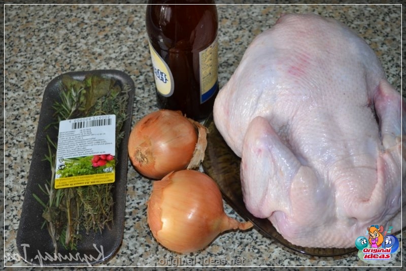 Pollo guisado en salsa de cerveza aromática (pollo, salsa, cerveza, agregue trozos pollo, diez minutos luego) Pollo guisado en salsa de cerveza aromática