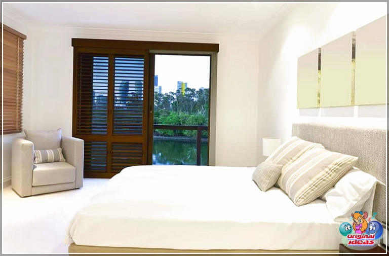 Comment obtenir la chambre Feng Shui parfaite () Conception de chambre propre avec art mural minimaliste et balcon extérieur