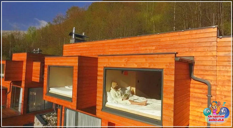 design moderne Micro appartement avec grande fenêtre