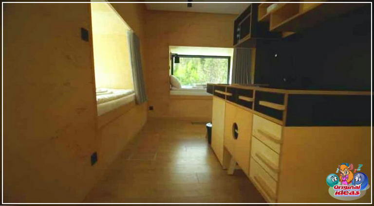 design moderne Conception de micro-cuisine d'appartement avec vue sur la zone de couchage