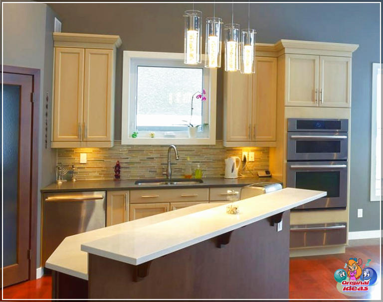 petites cuisines Cuisine contemporaine compacte avec armoires jaune clair
