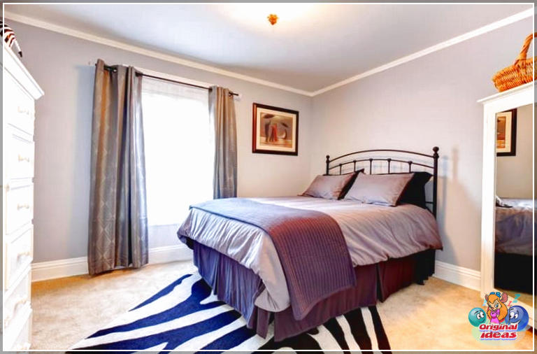 25 lila Schlafzimmer Designs und Dekor () Lila bemaltes Schlafzimmer mit Zebra-Teppich
