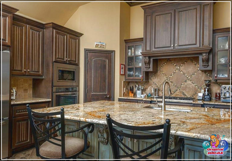 haut de gamme Armoire de cuisine en bois sombre riche avec îlot en bois vieilli