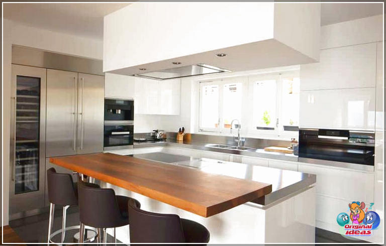 cuisine blanche Conception de petite cuisine blanche moderne avec comptoir en bloc de boucher