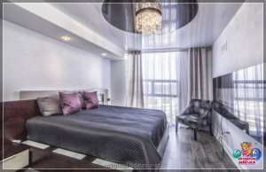 Нацягніце столь у спальні: метады ўстаноўкі, варыянты выкарыстання і прыклады ўстаноўкі (125 фотазды...