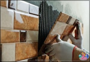 Пракладка пліткі ў ваннай: 105 фотаздымкаў варыянтаў размяшчэння і метадаў кладкі відэа