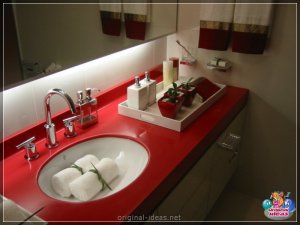 Стальніца ў ваннай пакоі пад мыйкай - 100 фотаздымкаў незвычайных ідэй